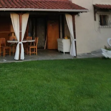 House * Elani